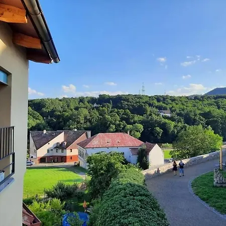 Tatil Evi Zatecka Brana Kadaň